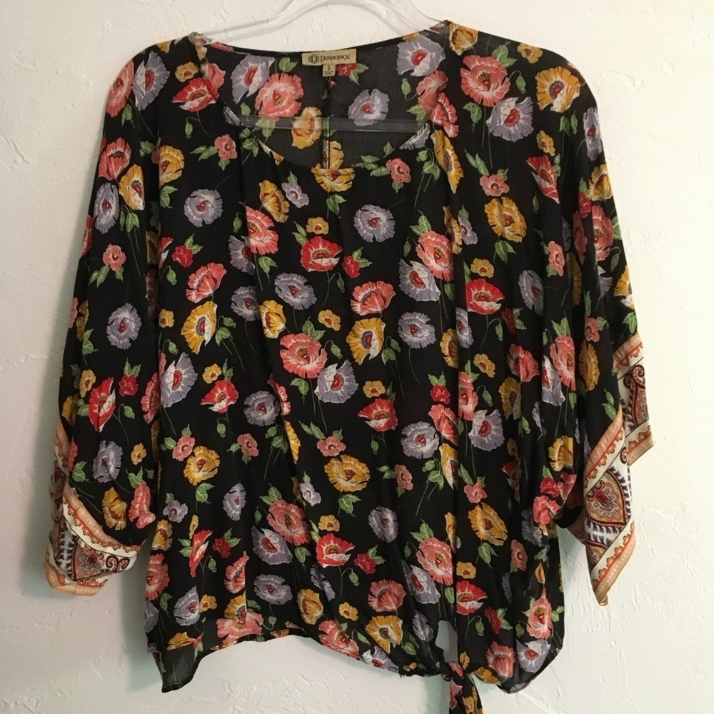 Democracy Black Floral Rayon Blouse Bell Sleeve Small